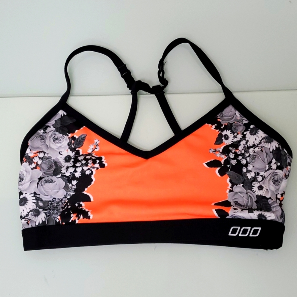 Lorna jean sports bra